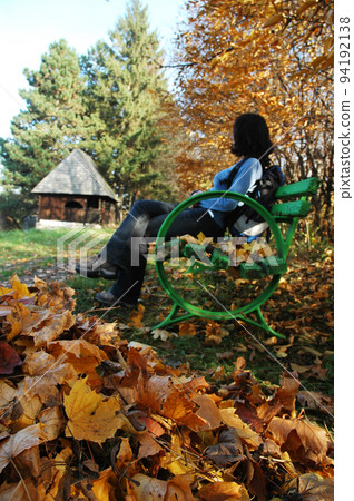 Autumn fall foliage 94192138