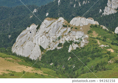 Beautiful mountain vista, sedimentary rocks in the Carpathians Beautiful mountain vista, sedimentary rocks in the Carpathians 94192158