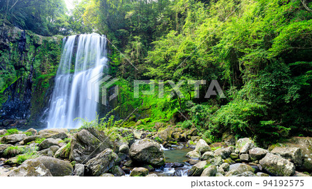 Sakura Waterfall in summer, Hita City, Oita Prefecture Sakura Waterfall in summer, Hita City, Oita Prefecture 94192575