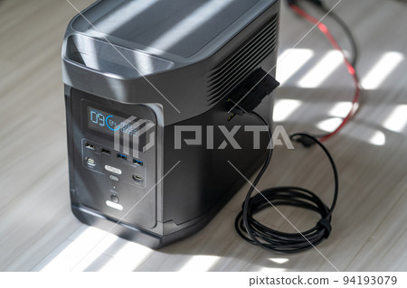 便攜式電源，太陽能充電，發電，太陽能充電 94193079