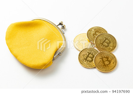 Bitcoin and Gamakuchi wallet 94197690