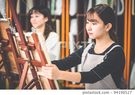 學習藝術的年輕人 94198527