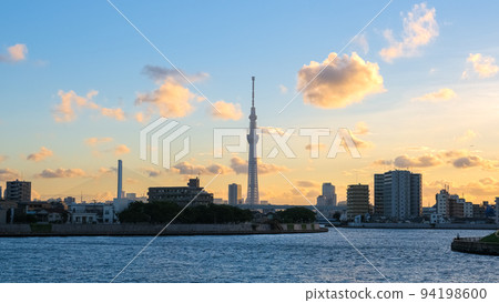 東京都葛飾區 從中川奧戶展望台看到的黃昏景色 東京都葛飾區 從中川奧戶展望台看到的黃昏景色 94198600