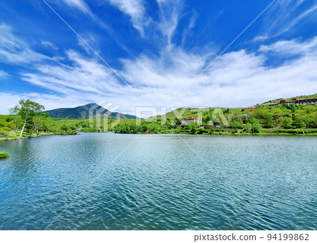 Lake and Spring Mountain [Lake Shirakaba and Mt. Tateshina, Nagano Prefecture] 94199862