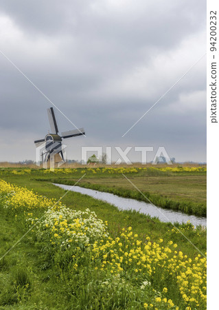 Windmill Broekmolen, Molenlanden - Nieuwpoort, The Netherlands 94200232