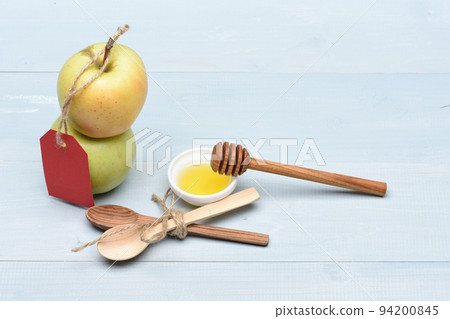 Green apples with red label Green apples with red label 94200845