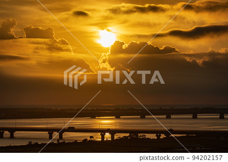 日出[朝霞] 94202157
