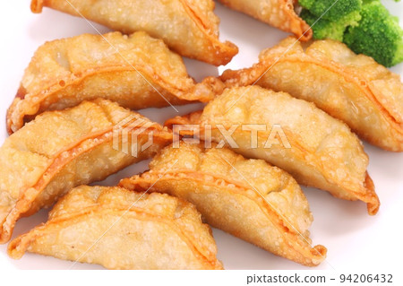 Deep-fried Gyoza Dumplings Side Dish 94206432