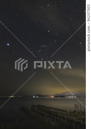 Winter starscape in Setouchi Orion 94207805