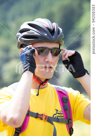 Cyclist portrait Cyclist portrait 94208383