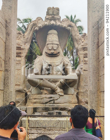 亨比雕像，納拉辛哈（印度） 94211900