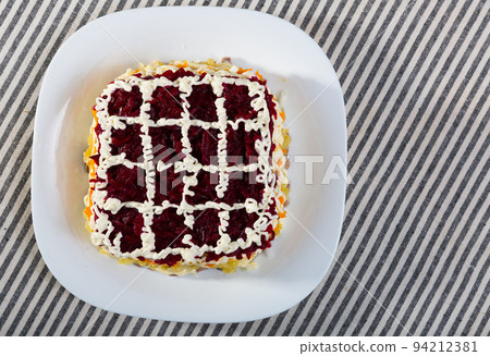 Russian dressed herring salad 94212381