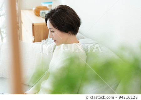 Female, person, woman Female, person, woman 94216128