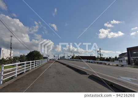 岩瀨橋附近夏季的富山港 岩瀨橋附近夏季的富山港 94216268