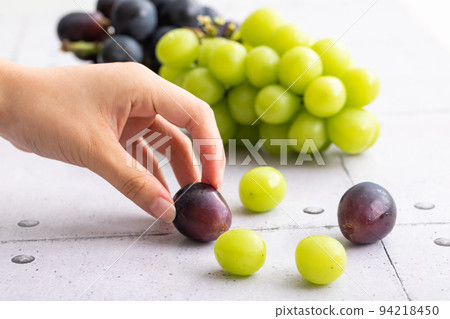 Grape Grape 94218450