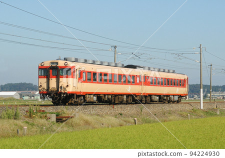 北陸本線 丸岡~蘆原溫泉 JR West Kiha 28-2466 + Kiha 58-1042(鳥取) 北陸本線 丸岡~蘆原溫泉 JR West Kiha 28-2466 + Kiha 58-1042(鳥取) 94224930