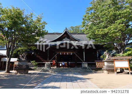 Shrines and Temples in Japan: Scenery of the front shrine of Yohashira Shrine in Matsumoto, Nagano Prefecture 94231278