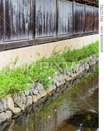 Castle town in Tochigi prefecture Autumn scenery of the Kitsuregawa river Moat rich in atmosphere Castle town in Tochigi prefecture Autumn scenery of the Kitsuregawa river Moat rich in atmosphere 94232562