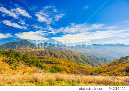 秋天從霧峰看到的八岳 94234421