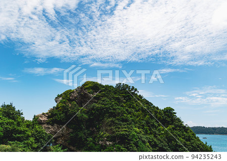 夏天藍天、山和海 夏天藍天、山和海 94235243