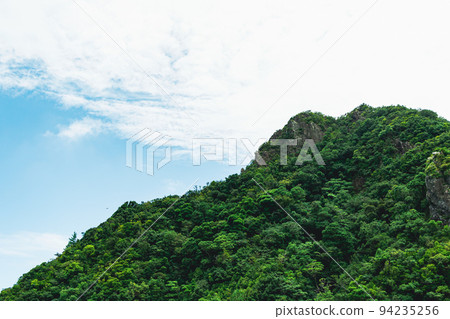 夏天藍天和山 夏天藍天和山 94235256