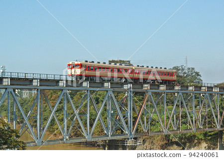 高山本線笹津～Nirehara JR West Kiha 58-596 + Kiha 28-2119（金澤）高山 94240061