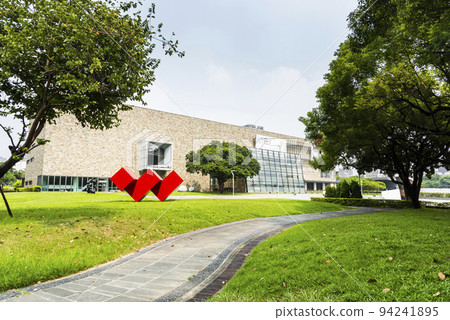 Modern building view of the National Taichung Museum of Fine Arts in Taiwan. it's the first and the only national-grade fine arts museum in Taiwan. 94241895