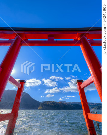Hakone Shrine Peace Torii / Lake Ashinoko / Hakone Shrine, Japan 94243909