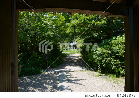 京都府木津川市加茂町淨琉璃寺,從正門俯瞰轄區 京都府木津川市加茂町淨琉璃寺,從正門俯瞰轄區 94248873