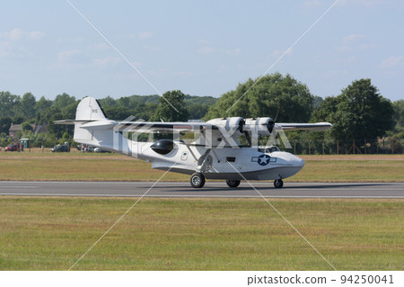 美國陸軍航空隊 OA-10 Catalina 飛艇著陸 94250041