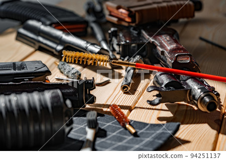 Gunsmith's working table for gun cleaning and maintaining Gunsmith's working table for gun cleaning and maintaining 94251137