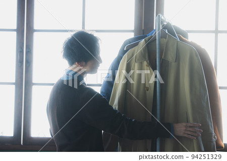 男士衣架大衣 94251329