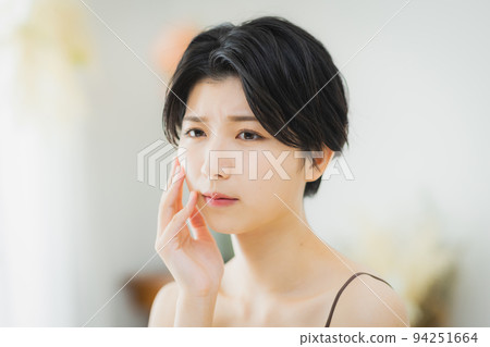 短髮女美女形象煩惱 短髮女美女形象煩惱 94251664