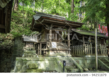 Kamisuwa Tenaga Shrine Yaei Shrine (former main building of Tenaga Shrine) Suwa City, Nagano Prefecture 94251879