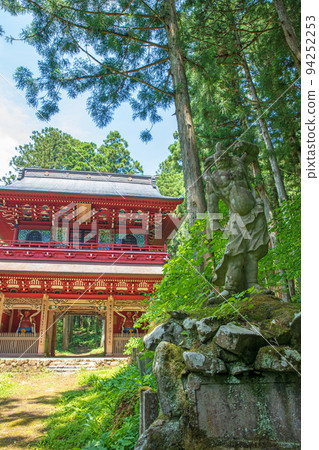 正門附近的嘉所山妙樂寺,立像,初夏風光 正門附近的嘉所山妙樂寺,立像,初夏風光 94252253