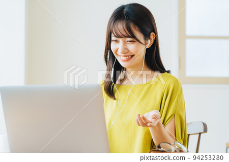 Woman doing telework at home 94253280