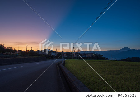 Sunrise in a rural town with a view of Mount Fuji Sunrise in a rural town with a view of Mount Fuji 94255525