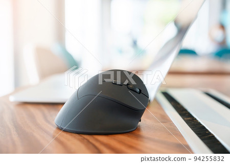 ergonomic mouse on desk at workplace, prevention wrist pain because working long time. De Quervain s tenosynovitis, Intersection Symptom, Carpal Tunnel Syndrome or Office syndrome concept ergonomic mouse on desk at workplace, prevention wrist pain because working long time. De Quervain s tenosynovitis, Intersection Symptom, Carpal Tunnel Syndrome or Office syndrome concept 94255832