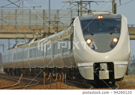 北陸本線加賀笠間~三河JR西683系列T24+T32+T17編隊(金澤)雷鳥 北陸本線加賀笠間~三河JR西683系列T24+T32+T17編隊(金澤)雷鳥 94260120