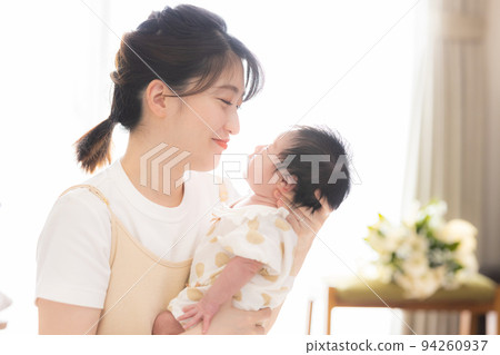 Family mom and baby Family mom and baby 94260937