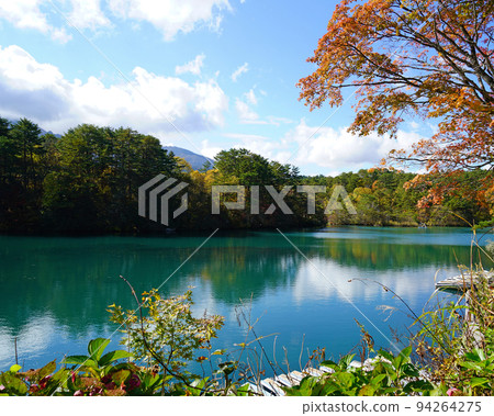 Goshikinuma Lake, Fukushima Prefecture, Autumn Leaves Goshikinuma Lake, Fukushima Prefecture, Autumn Leaves 94264275