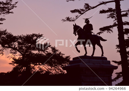 Sunset and Date Masamune Equestrian Statue 94264966