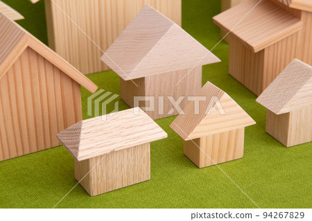 multiple houses 94267829