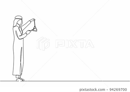 Single continuous line drawing Arab male musician playing musical triangle. Classical music orchestra man artist with music instrument. Professional musician performs on stage. One line design vector 94269700