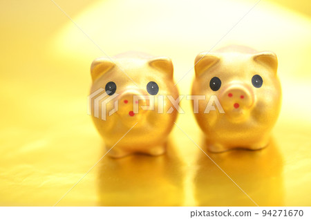 gold pig figurine with gold back gold pig figurine with gold back 94271670