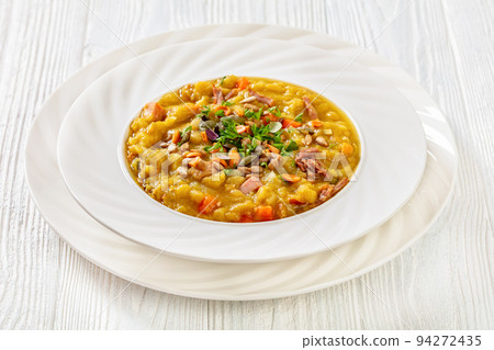 Finnish split pea soup Hernekeitto with pork meat 94272435