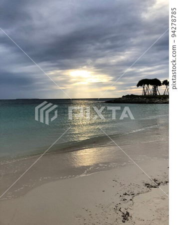 Cloudy sea Cloudy sea 94278785