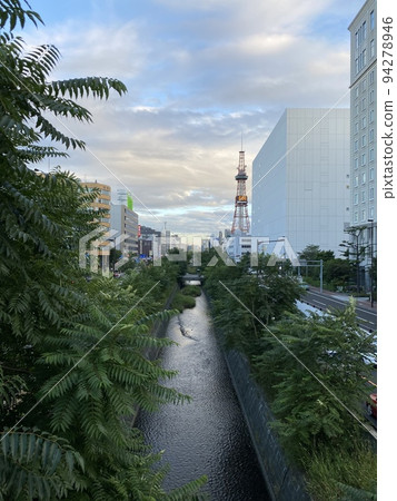 北海道的街道 94278946