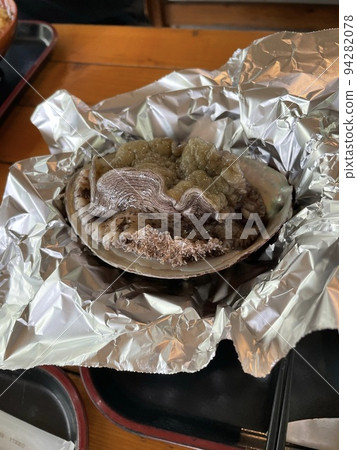 烤黑鮑魚 烤黑鮑魚 94282078
