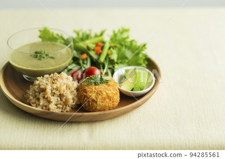 One plate dish brown rice vegetable One plate dish brown rice vegetable 94285561